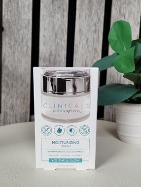 Youthful Glow Moisturizing Cream - Clinicals Spa Scriptions